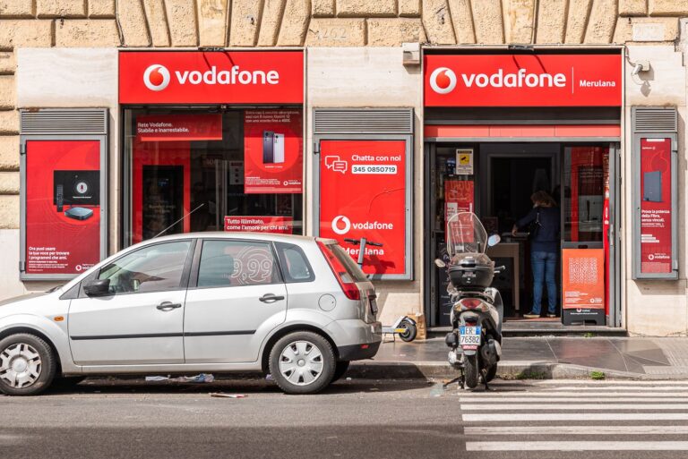 How You Can Get A Rome SIM Card As Easily As Possible