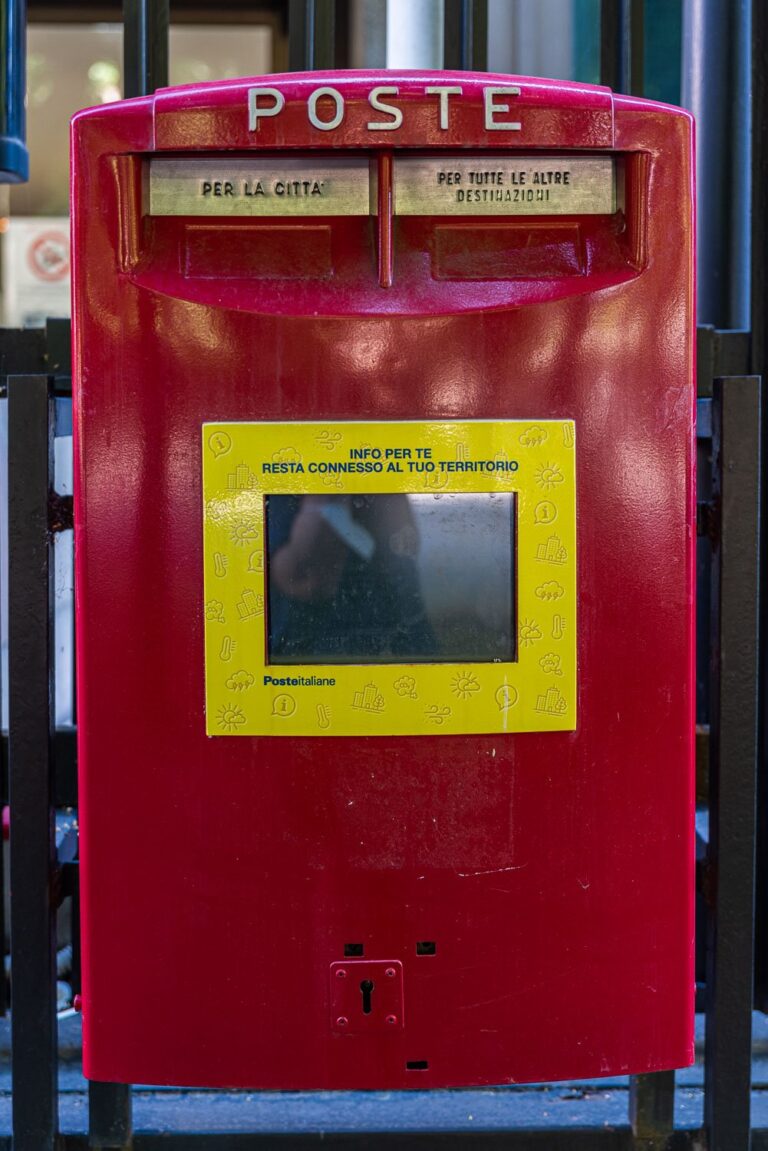 The Post Office In Italy Is Easy To Manage With This Guide
