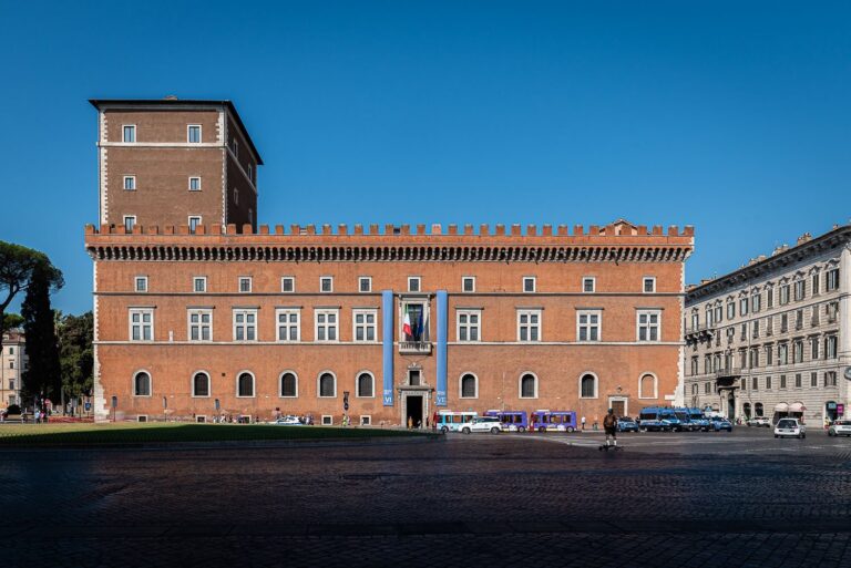 The Piazza Venezia History Is As Dramatic As The Square