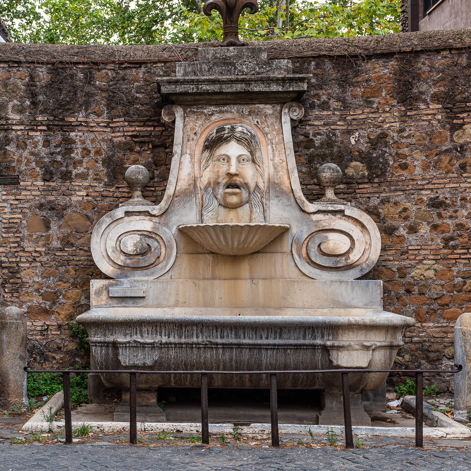 Ancient Roman Fountains - Fountain of the Big Mask
