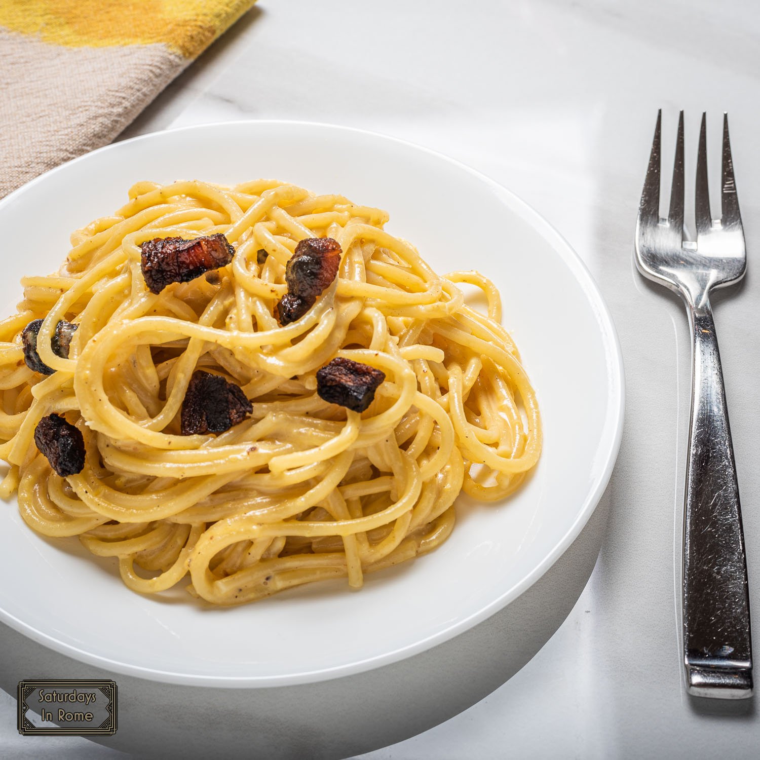 authentic spaghetti alla carbonara - dish