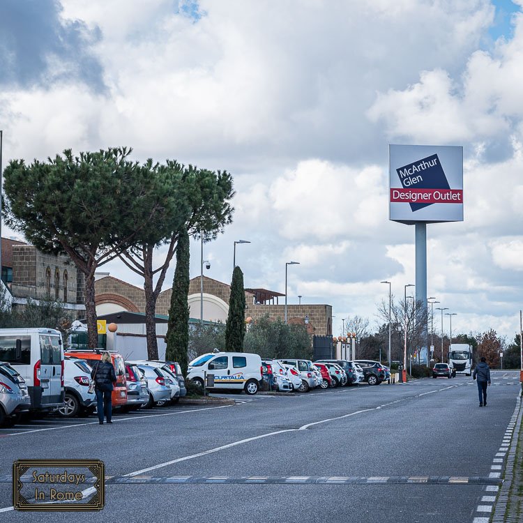 Castel Romano Designer Outlet - Parking