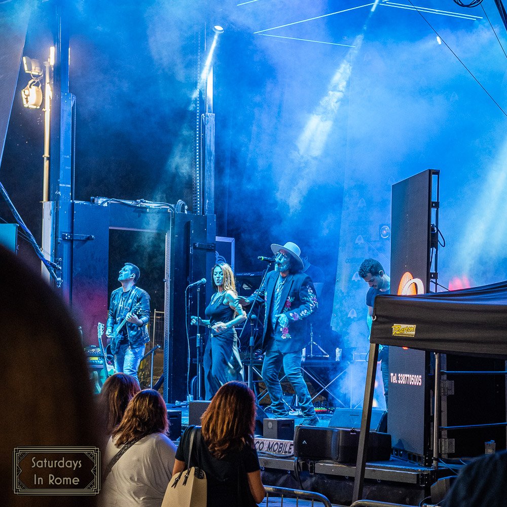 Farmers Market In Rome- Live Music
