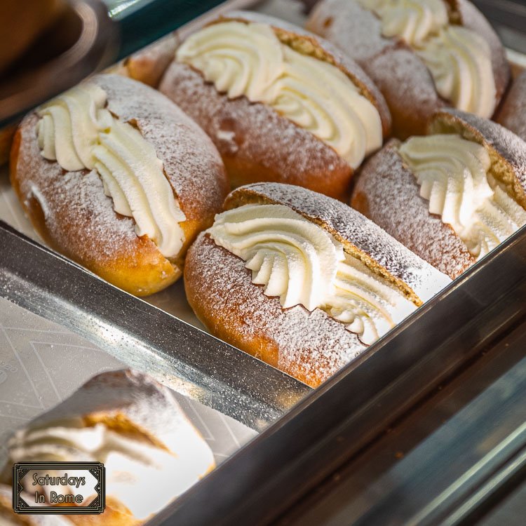 Giolitti in Rome - Delicious Pastries