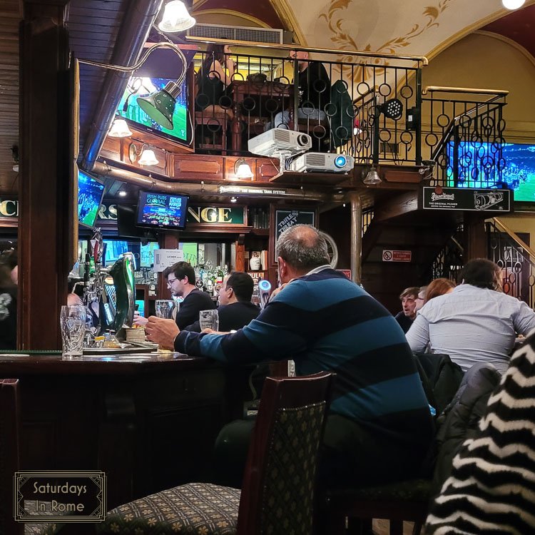 Irish Bar In Rome - TVs Everywhere