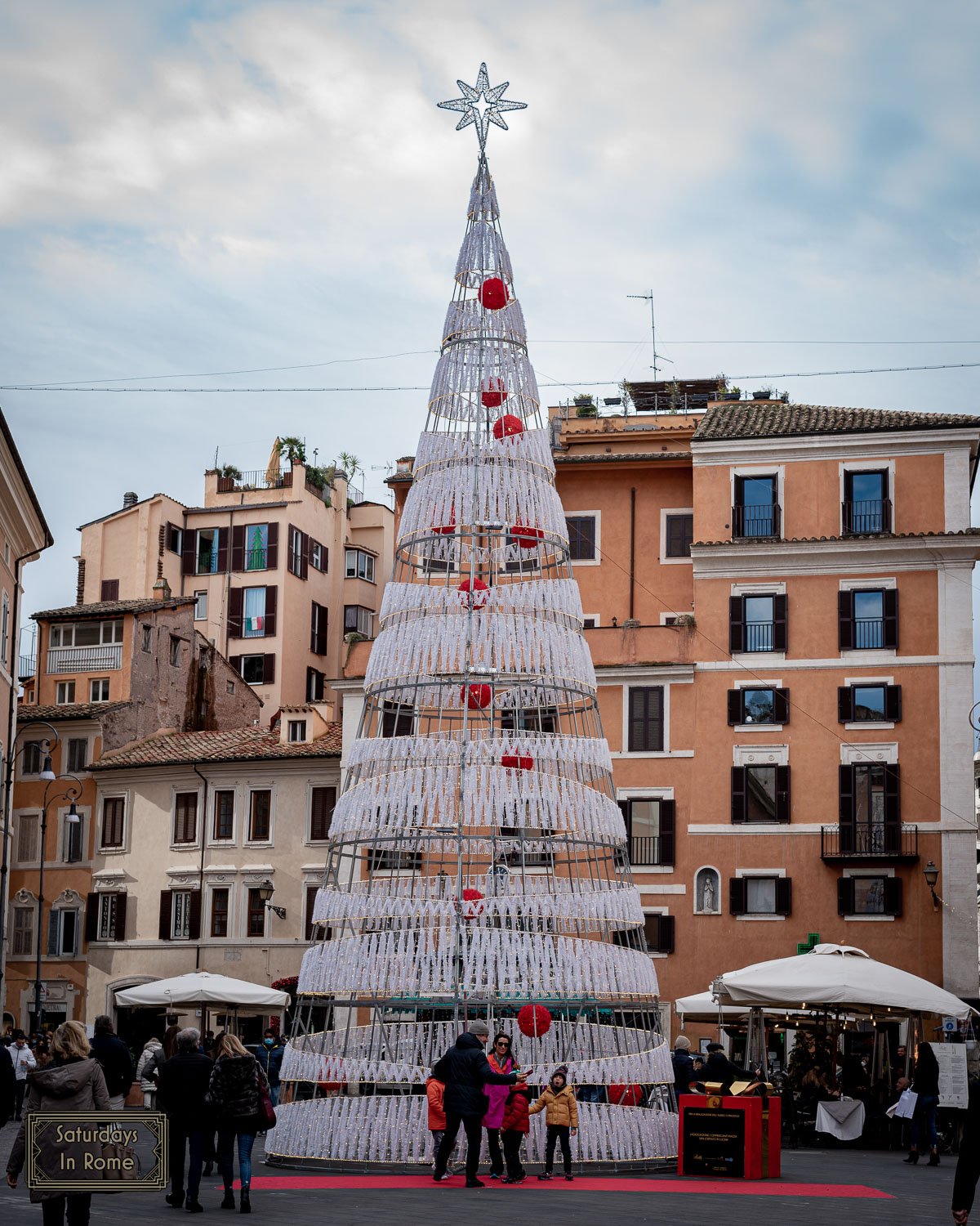 Italian Holidays And Traditions - White and Red Christmas Tree