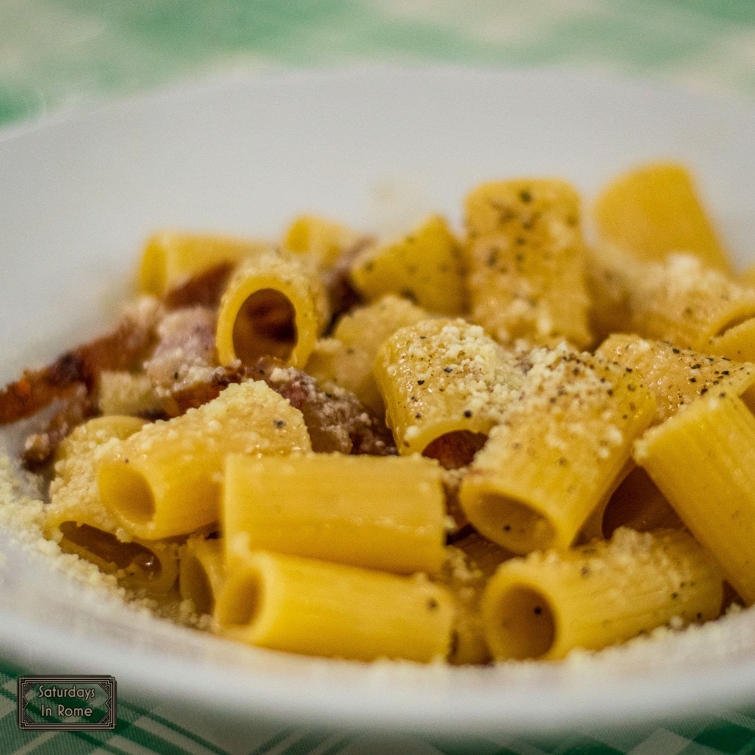 living la dolce vita - Relax and Enjoy A Delicious Meal