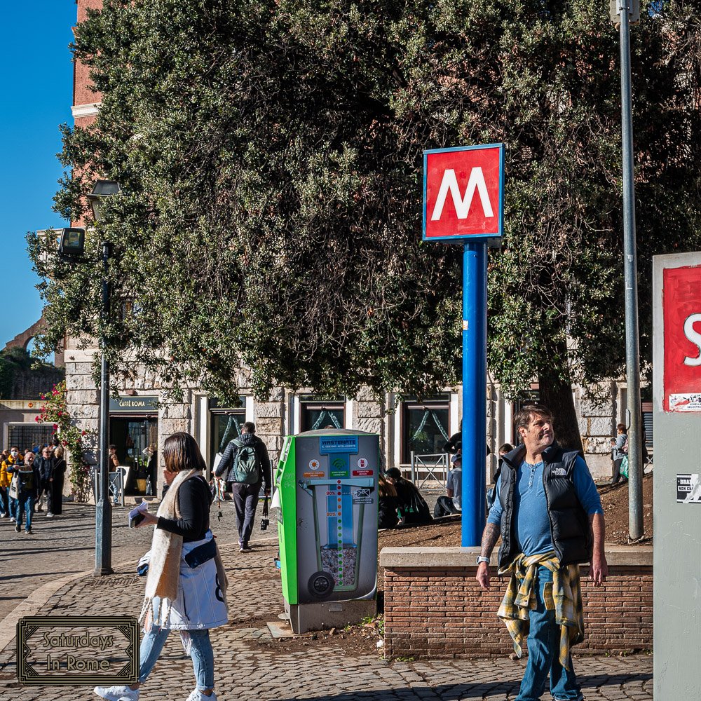rome metro system - logo
