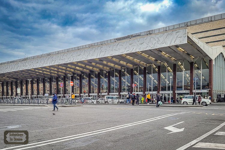 Rome's train station has SIM cards - Termini