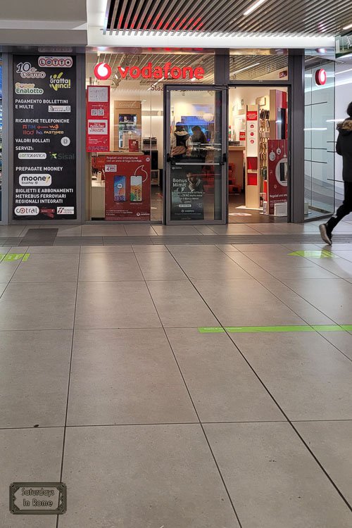 Rome's train station has sim cards - Vodafone in Termini