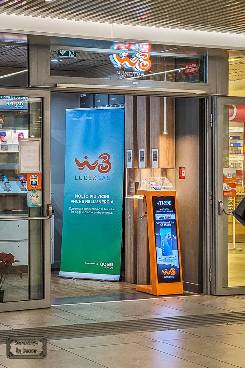 Rome's train station has SIM cards - WindTRE