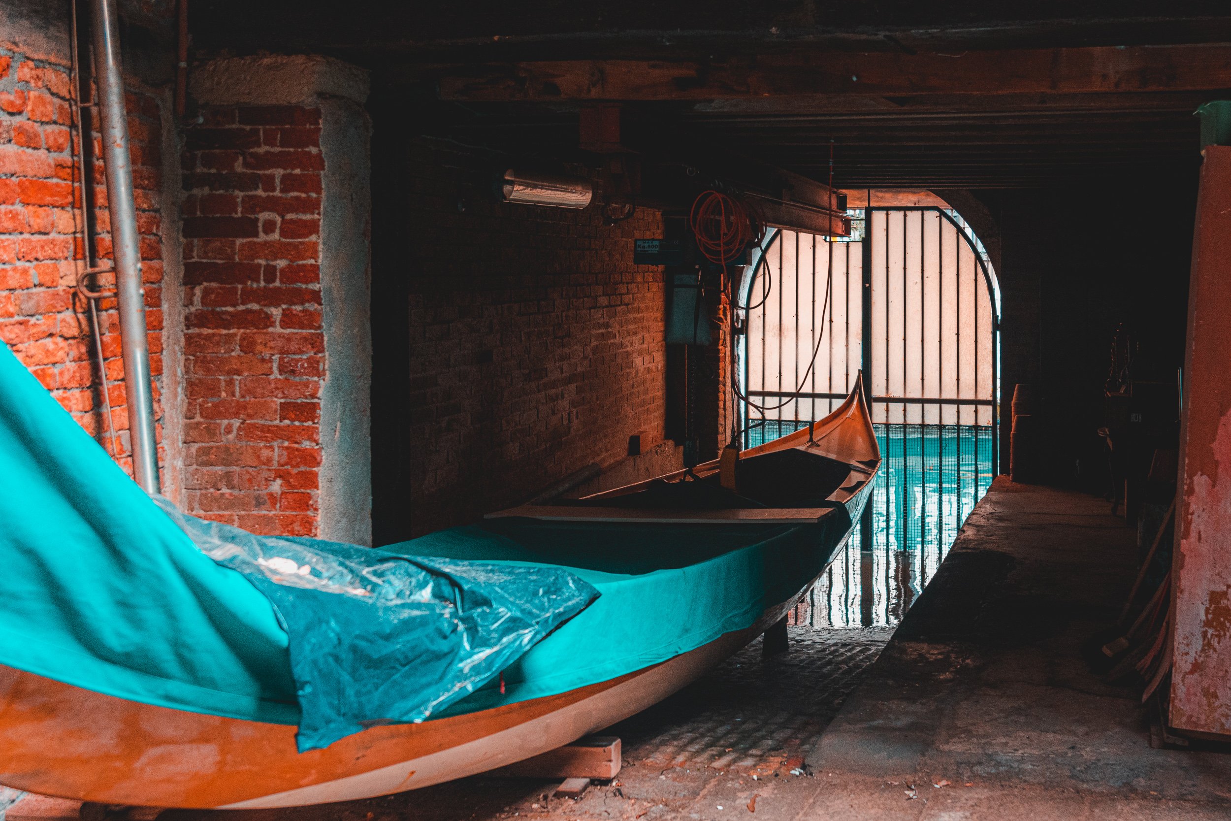 train trip from rome to venice - Gondolas In The Garage