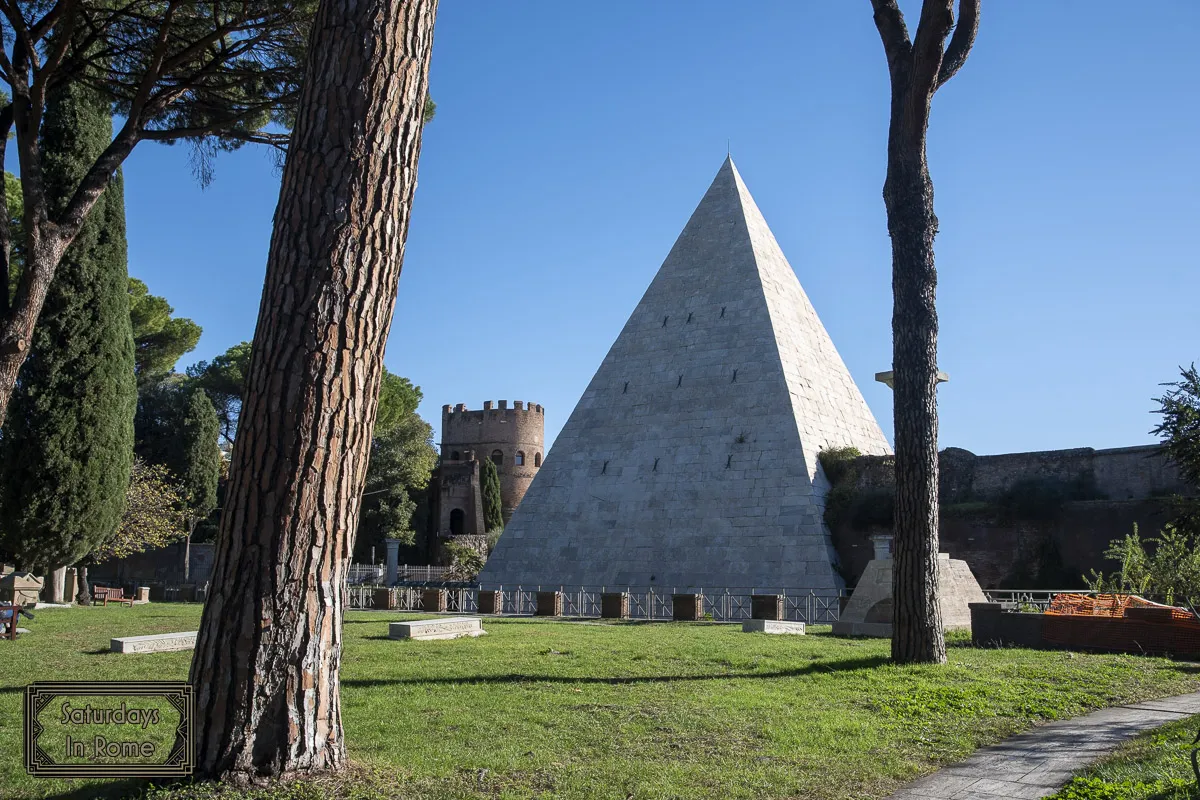 Egyptian Obelisks In Rome - Pyramid and Cat Sanctuary