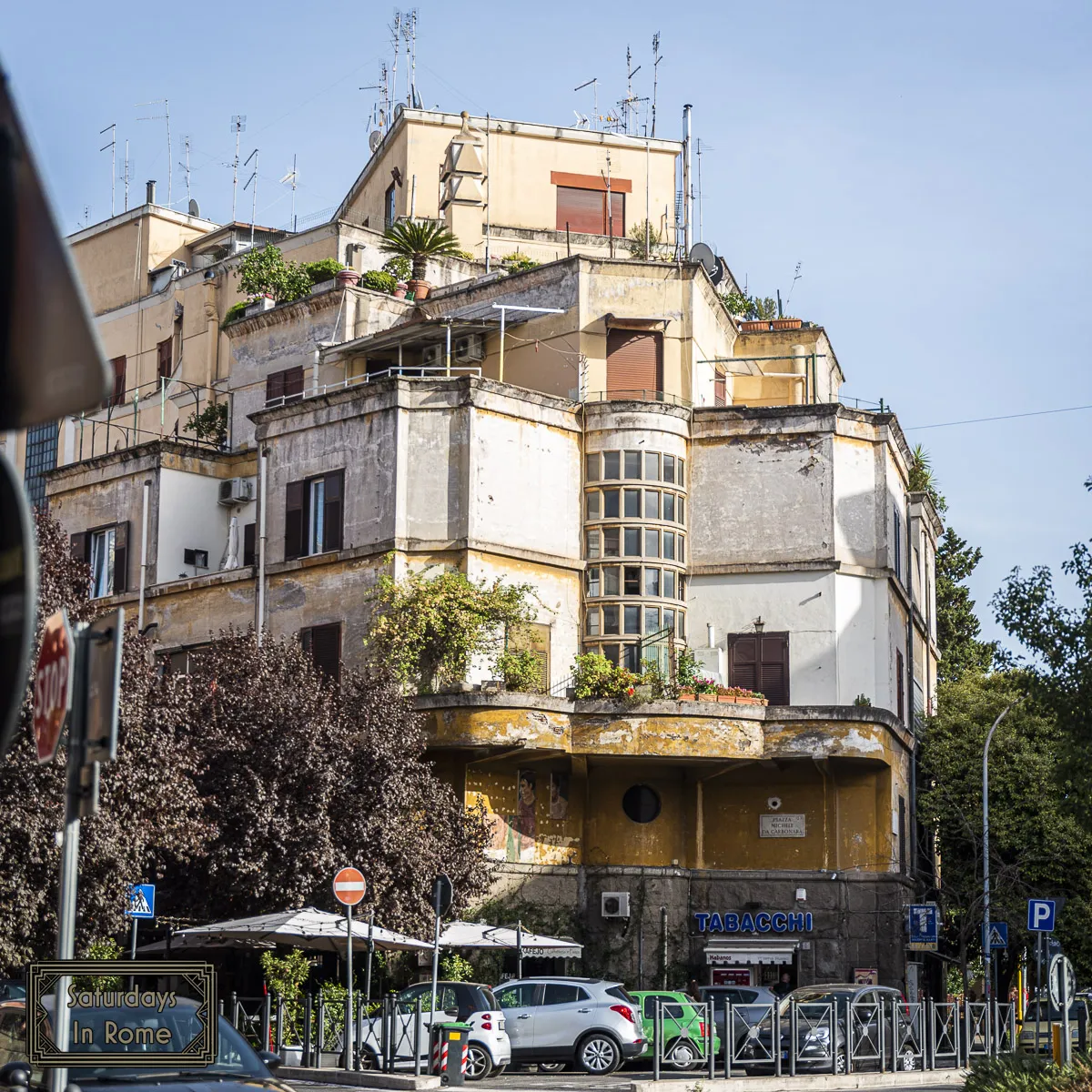 Rome Neighborhoods - Crazy Garbatella Architecture