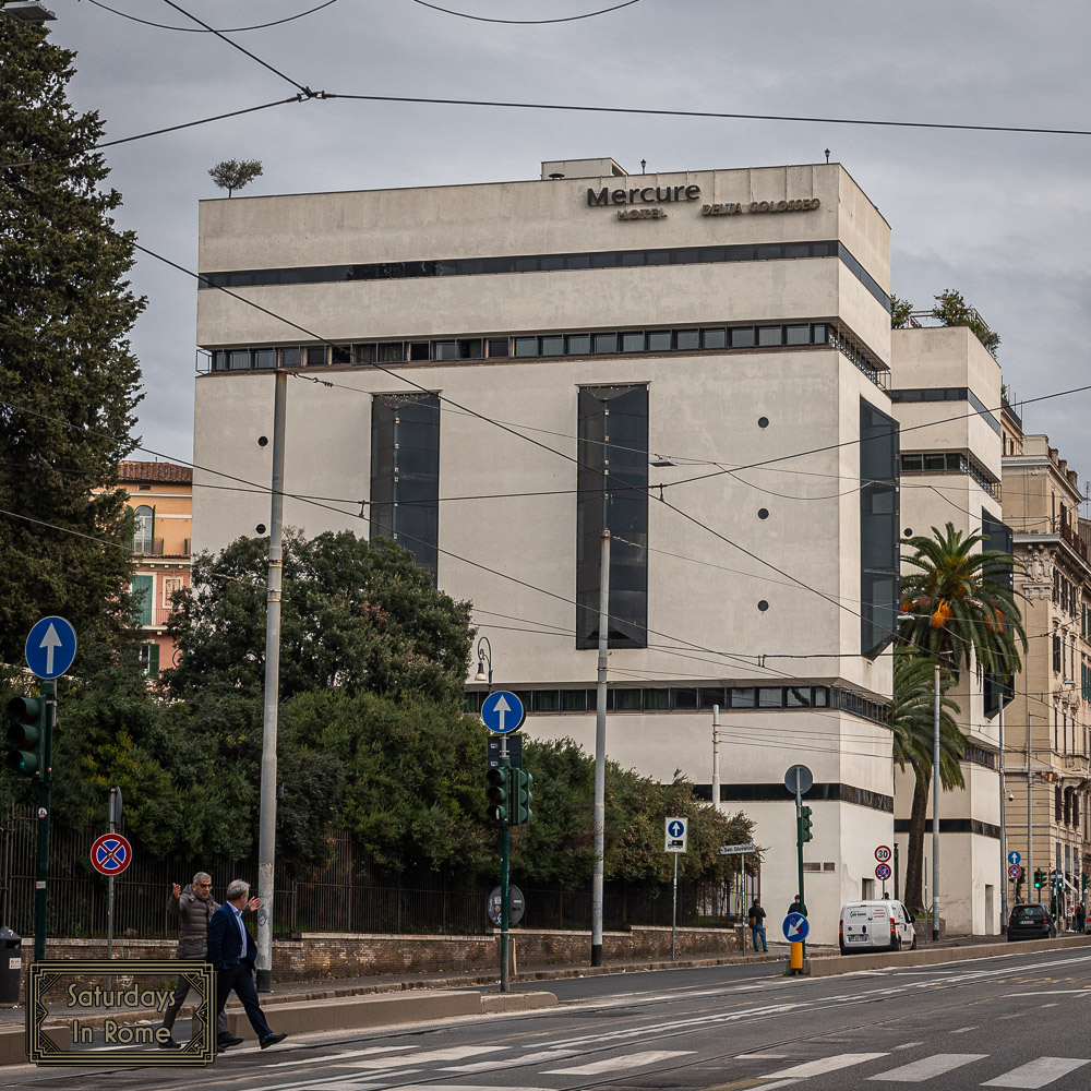 The Roman Colosseum - Mercure Hotel
