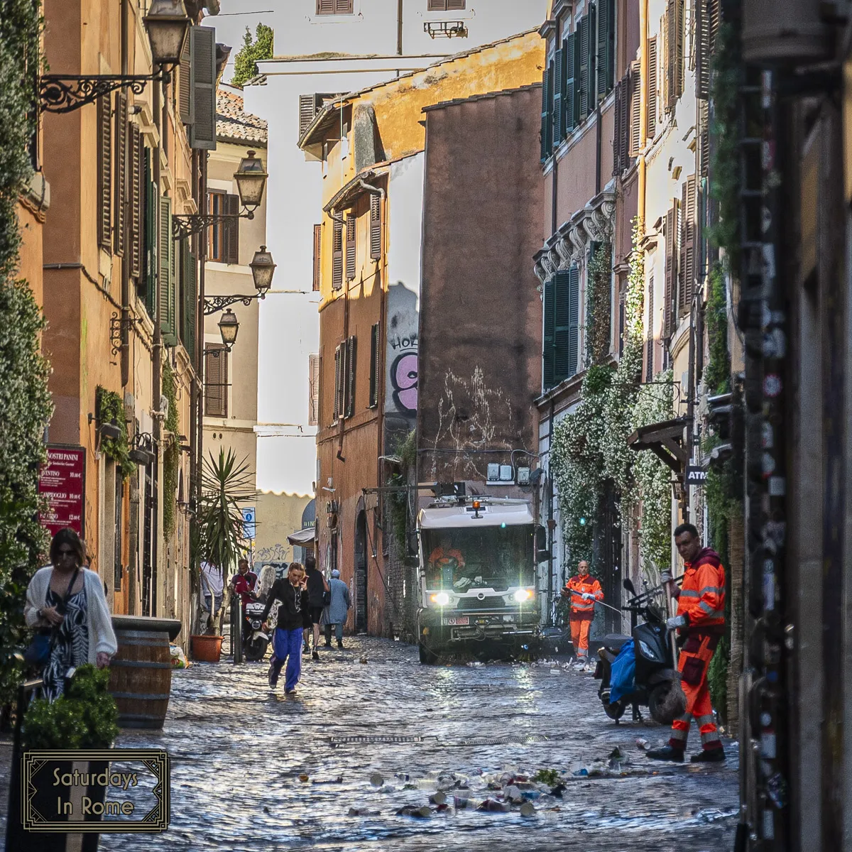 Living In Trastevere - Sanitation Teams Trying To Keep Up