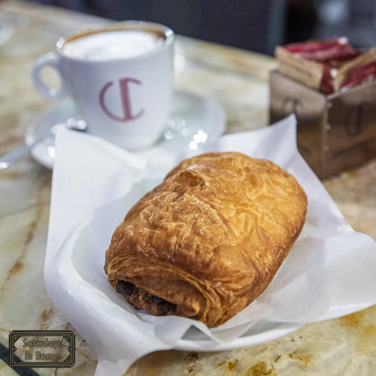 Italian Breakfast Foods - Pane al cioccolate