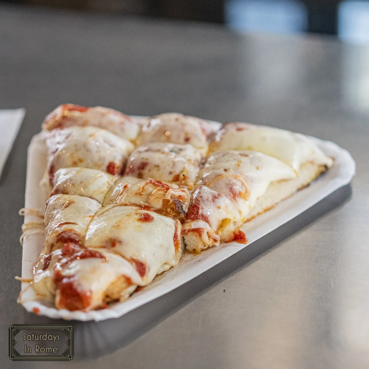 Milan Travel Guide - Pizza Slice