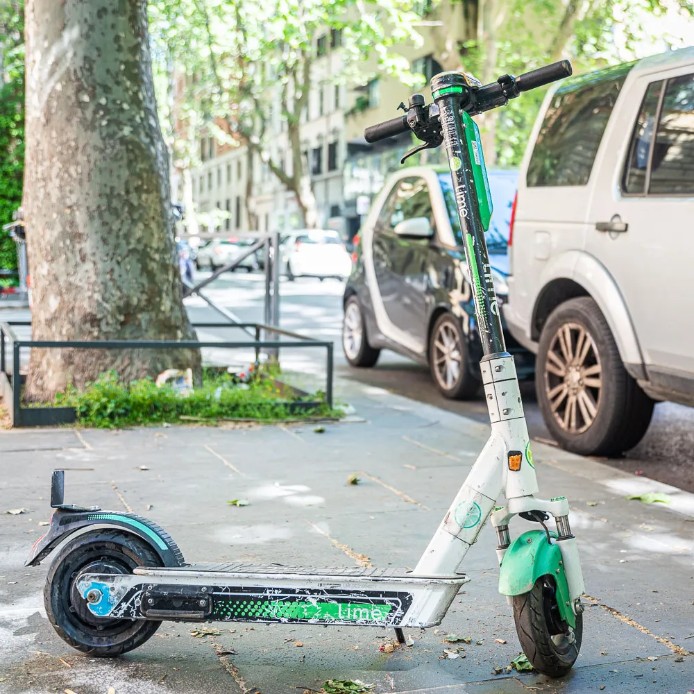 Scooters In Rome - Hero Shot of Scooter