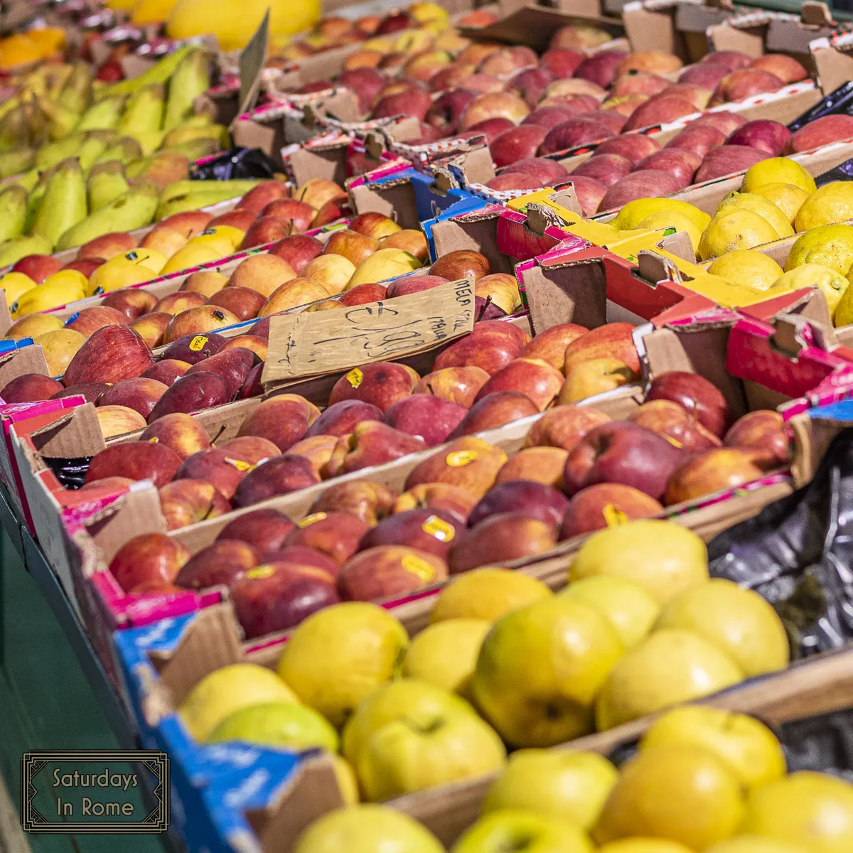Farmers Markets In Rome - Apples