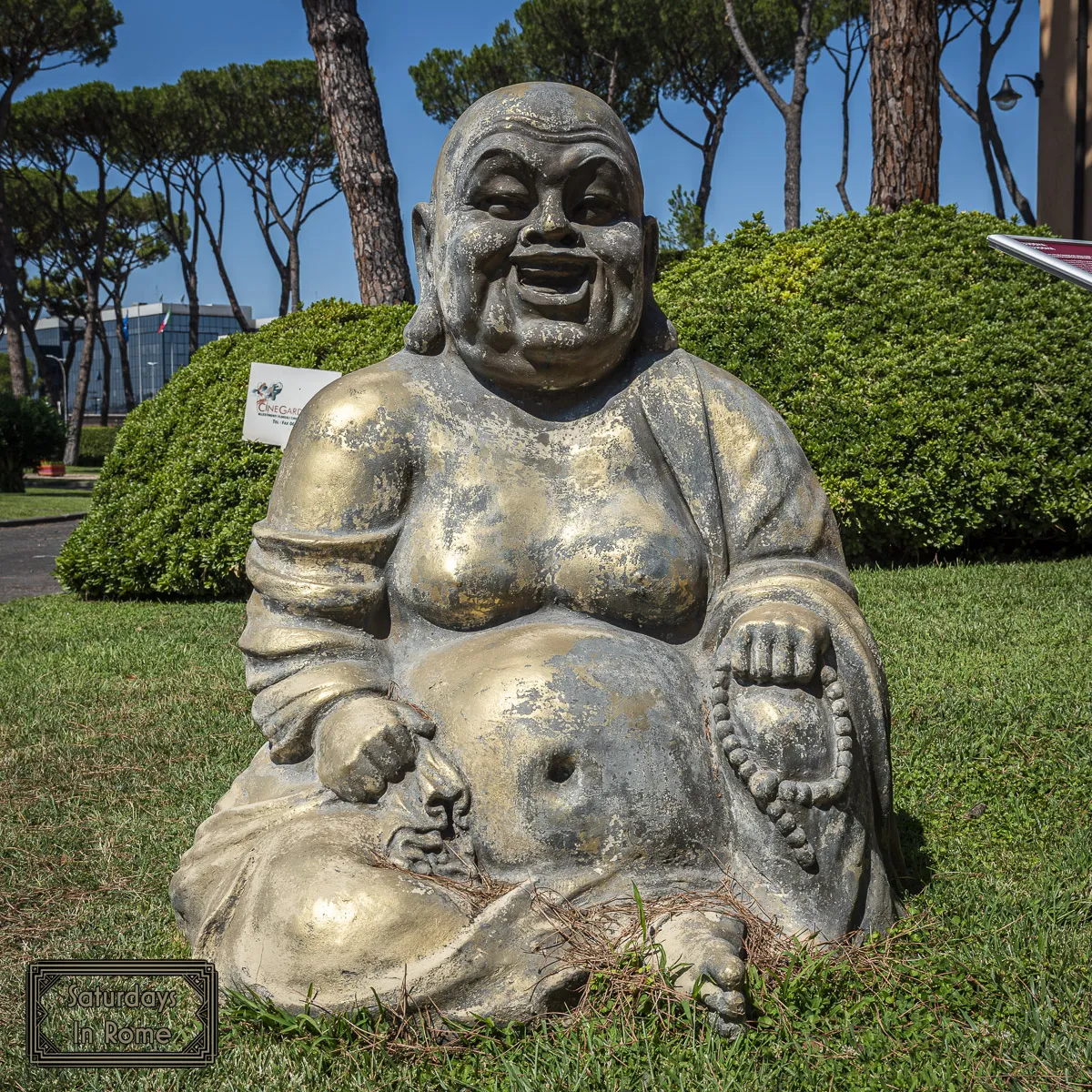Cinecittà Studios - More Surrealist Statues