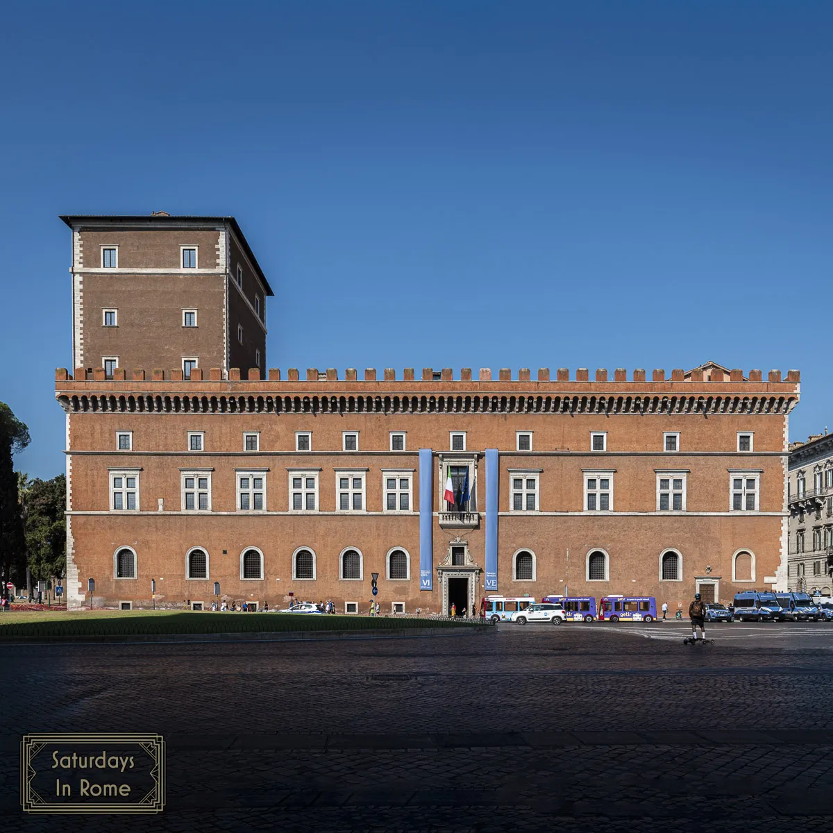 Piazza Venezia History - The Famous Balcony at Palazzo Venezia