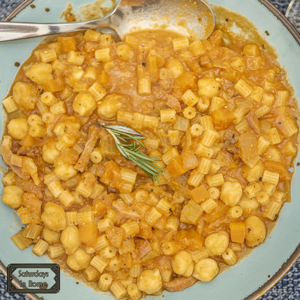 Vegetarians In Italy - Pasta and Beans